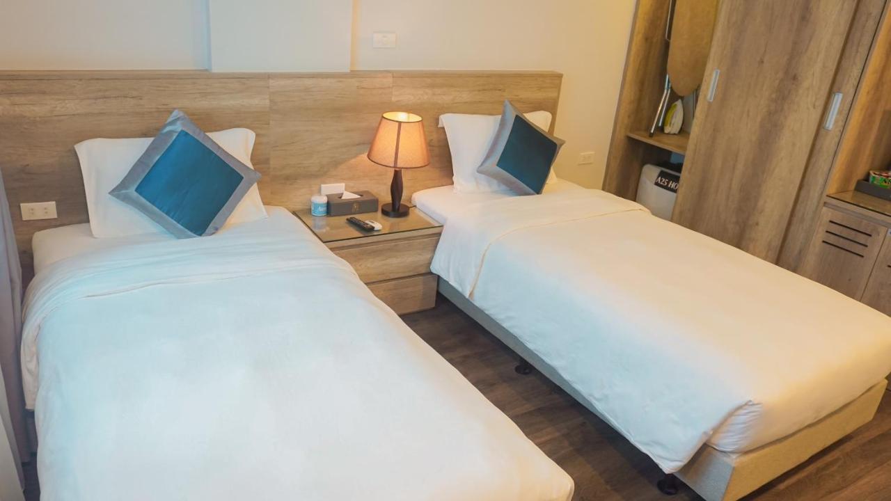 A25 Hotel - Hoang Dao Thuy 1 Hanoi Exteriör bild