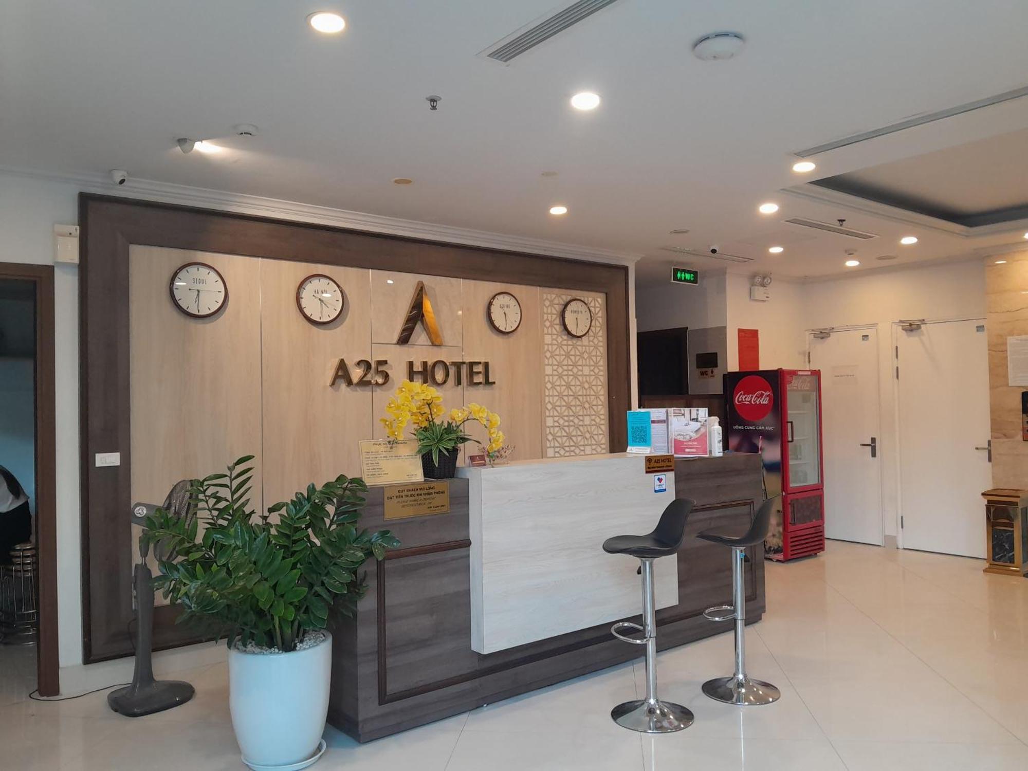A25 Hotel - Hoang Dao Thuy 1 Hanoi Exteriör bild